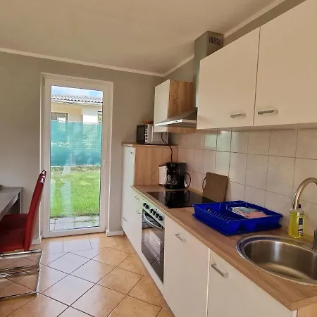 Reihenhaus Am Gross Labenzer See, בית נופש Klein Labenz